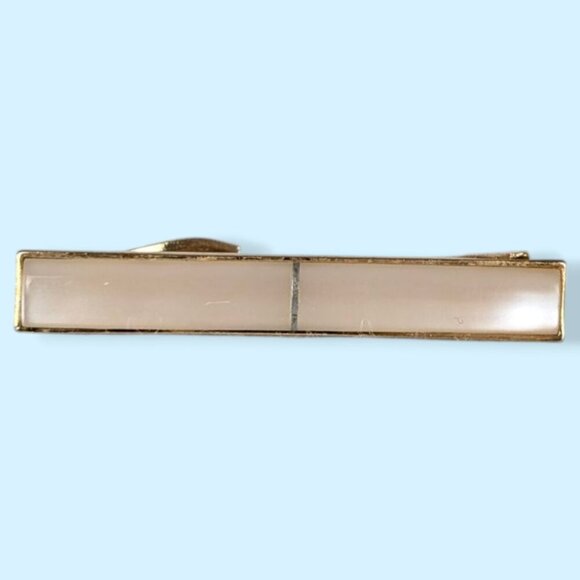 (2/$20) Vintage Mother of Pearl Small Tie Clip - Picture 2 of 6